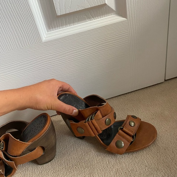 Brown leather sandal heels - Picture 5 of 6